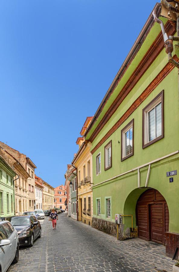 Апартаменты Sun X Mountains - Strada Sforii Брашов Экстерьер фото
